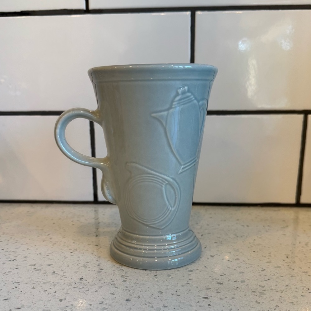 Fiesta Pearl Gray Pedestal Latte Mug – EUC